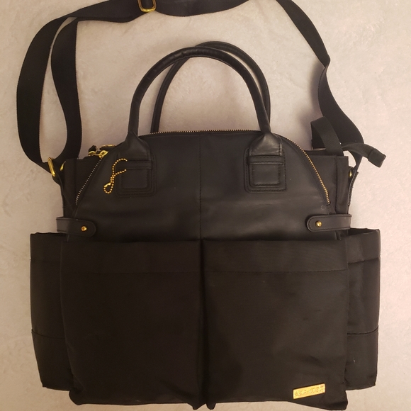 Skip Hop Handbags - Black SKIP HOP Chelsea Diaper Bag